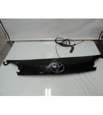 Aplique Da Tampa Traseira C/ Câmera De Ré Toyota Rav4 2014