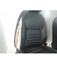 Jogo De Bancos Em Couro Nissan Kicks Exclusive 2023 Avariado