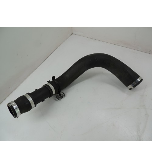 Mangueira Intercooler Lado Direito Ford Transit 2.0 2025 Preto Mangueira Intercooler Lado Direito Ford Transit 2.0 2025 Preto