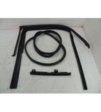 Borrachas Vidro Porta Traseira Esquerda Gmw Ora 03 Gt 2026 Original