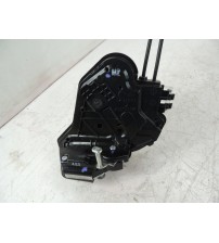 Fechadura Porta Traseira Direita Toyota Hilux 2024