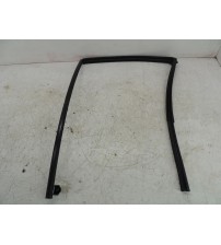 Canaleta Vidro Porta Traseira Direita Toyota Hilux 2024 Original