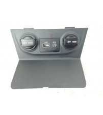 Acabamento Console Com Usb Hyundai Creta Smart Plus 2021 Acabamento Console Com Usb Hyundai Creta Smart Plus 2021